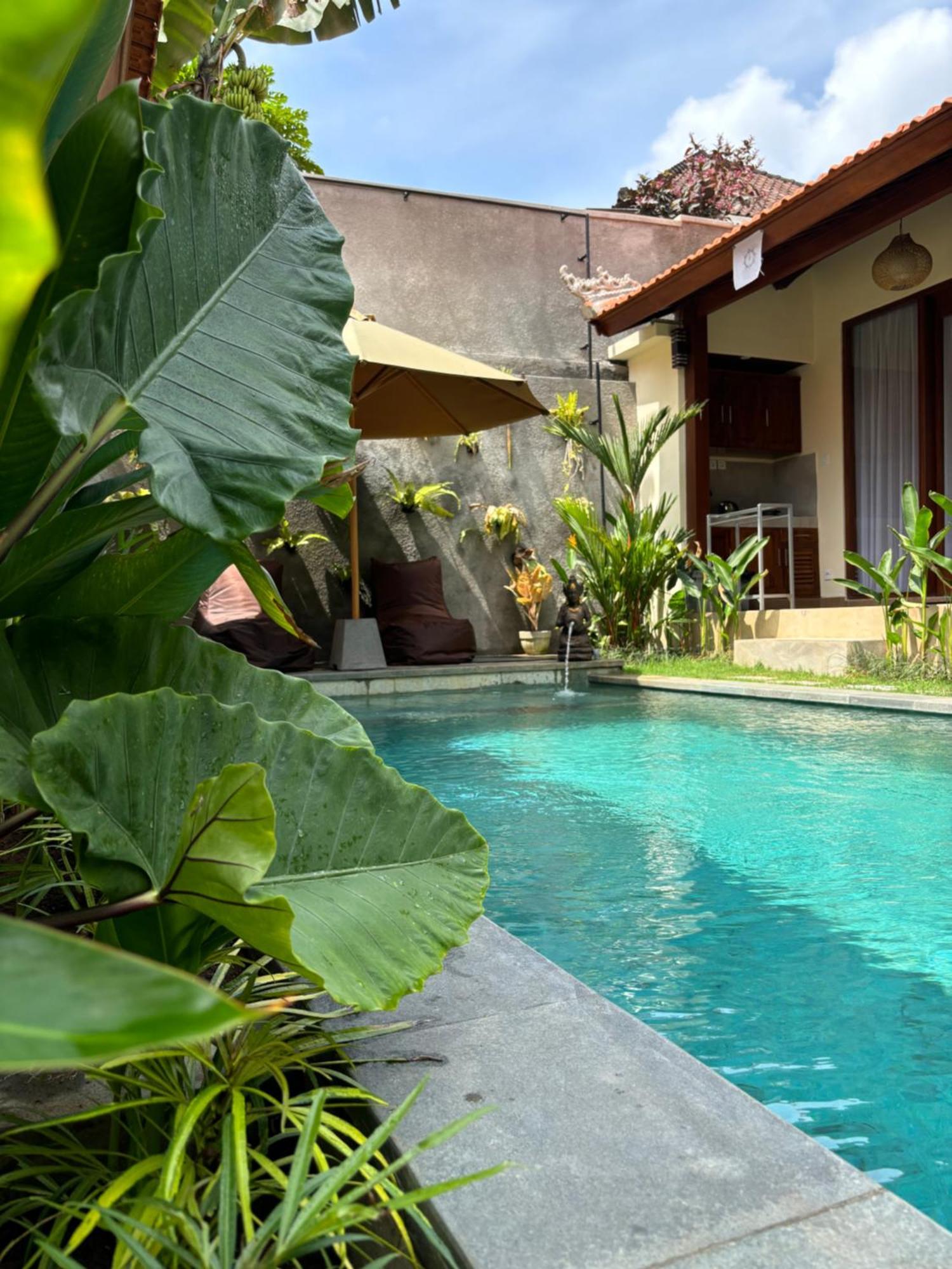 Cempaka Kembar Guest House Убуд Екстериор снимка