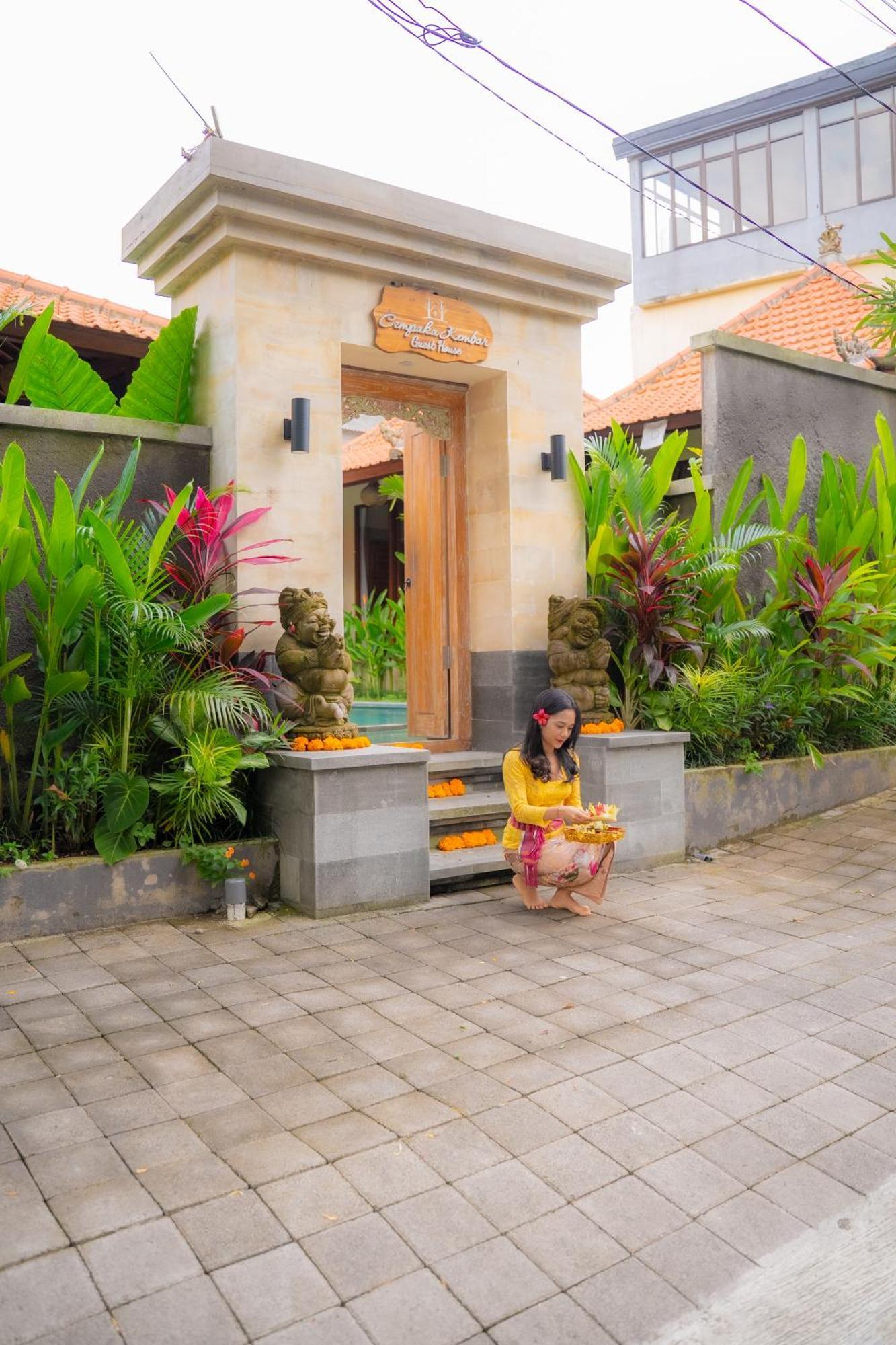 Cempaka Kembar Guest House Убуд Екстериор снимка